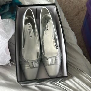 Silver Satin Eloise Shoes Size 9 1/2